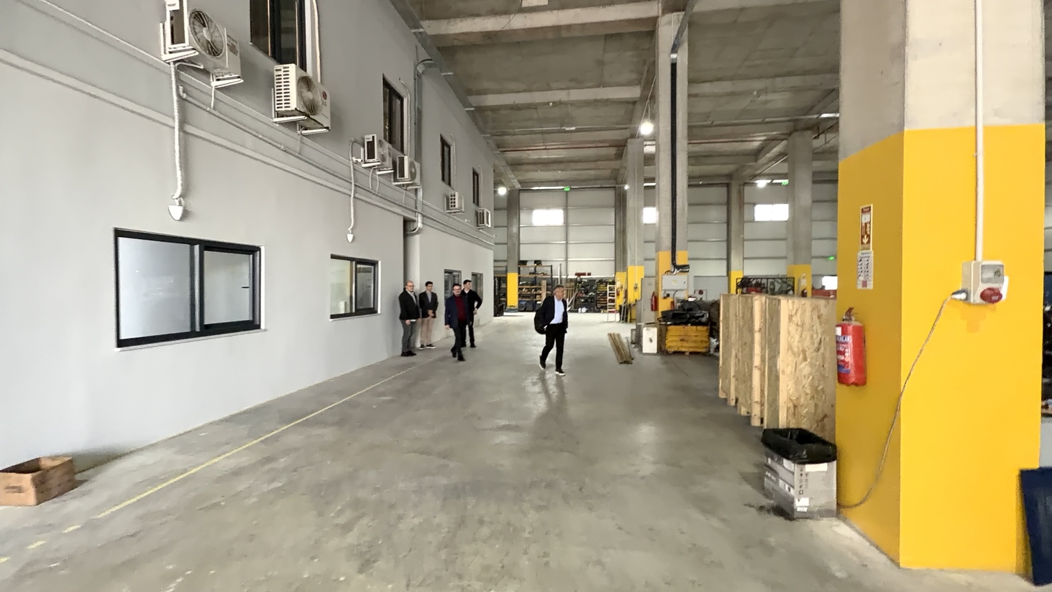 Bursa — workshop walkway